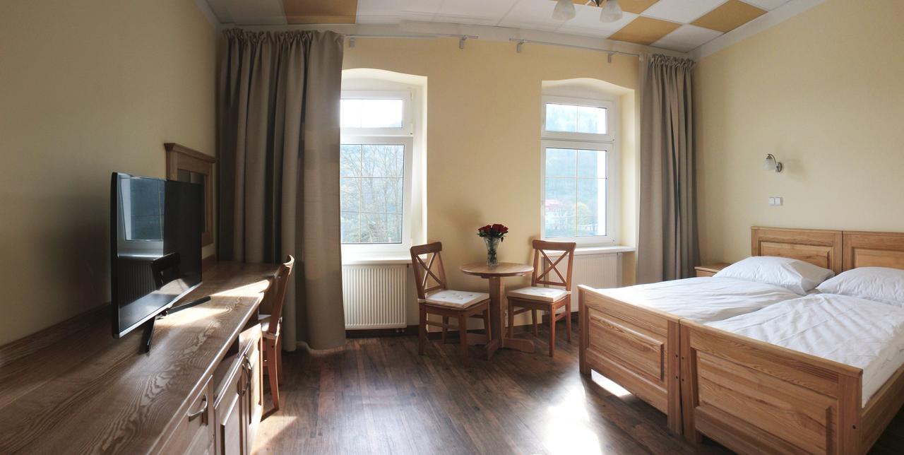 Orix Nocleg ze śniadaniem 3*